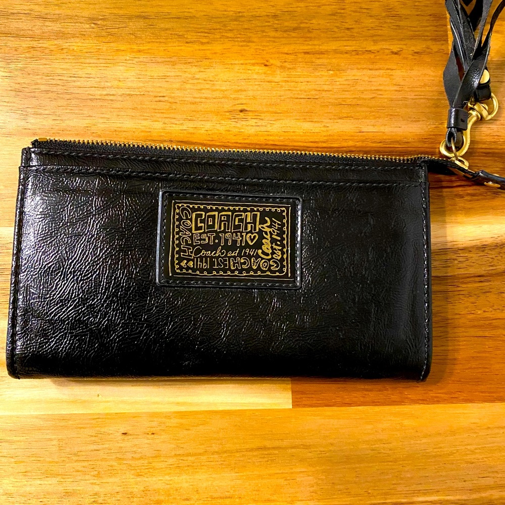 Coach classic clutch